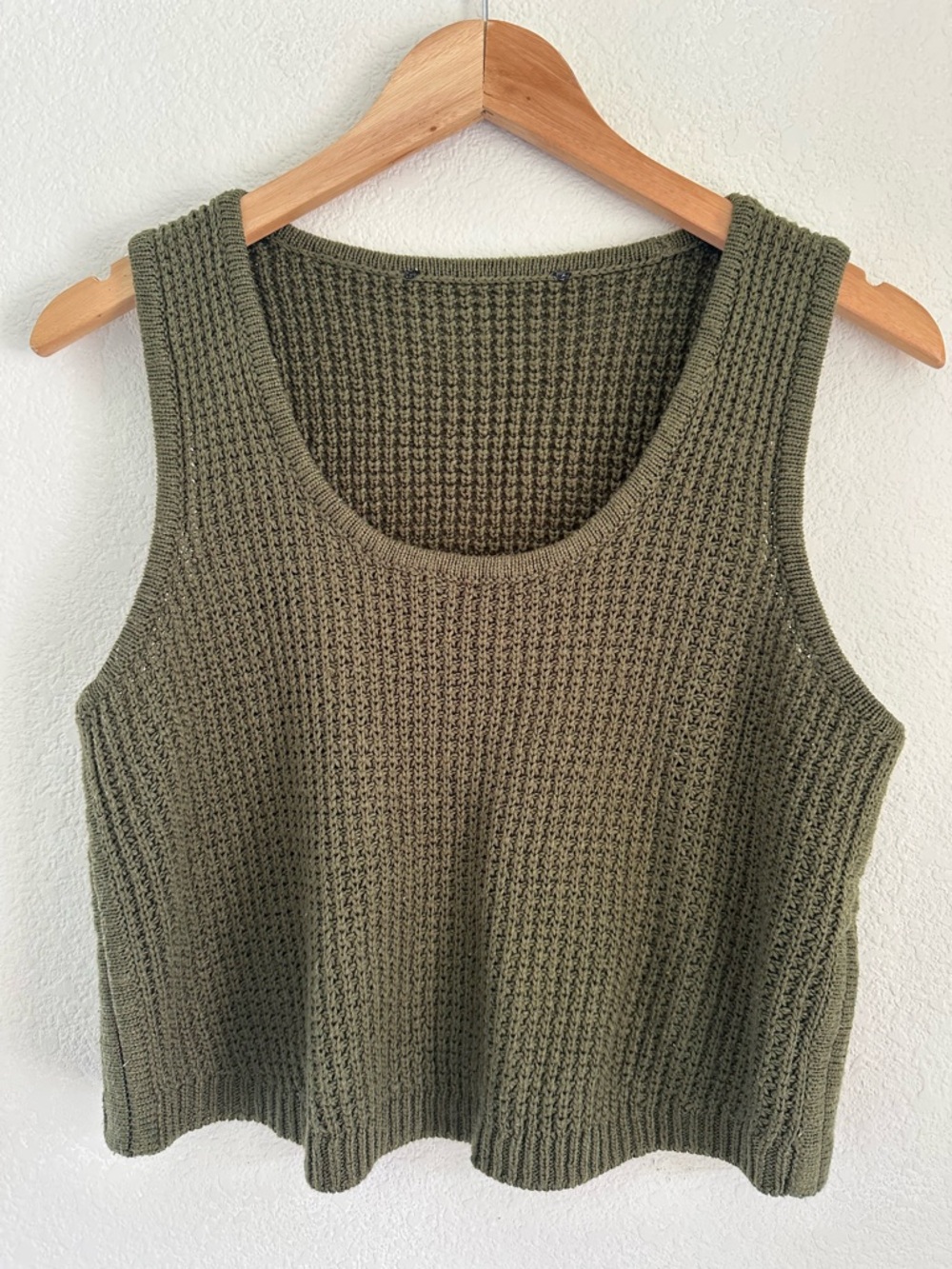 Olive Green Knit Sweater Tank Cropped Chunky Sleeveless Top S/M